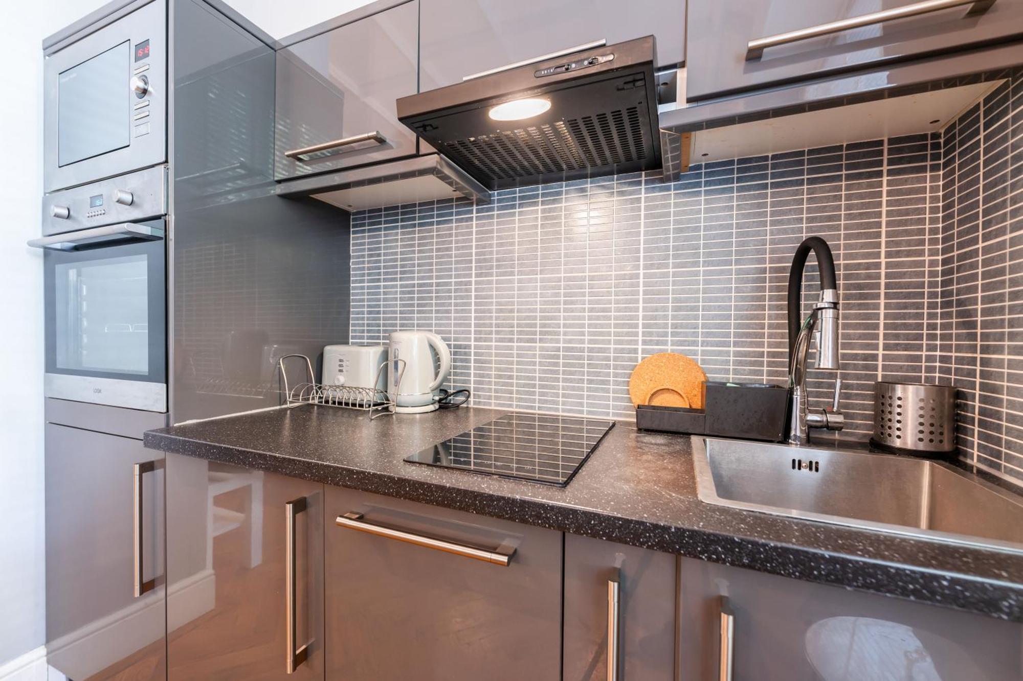 Luxury One Bedroom Flat In Westbourne Terrace 런던 외부 사진