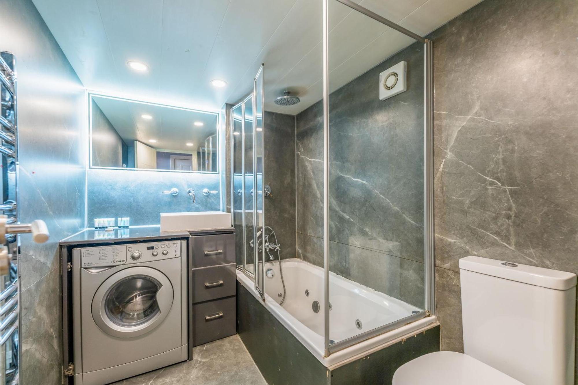 Luxury One Bedroom Flat In Westbourne Terrace 런던 외부 사진
